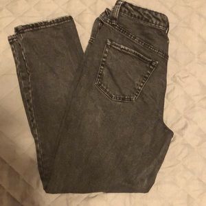 Women’s black high rise mom jeans. Size 4